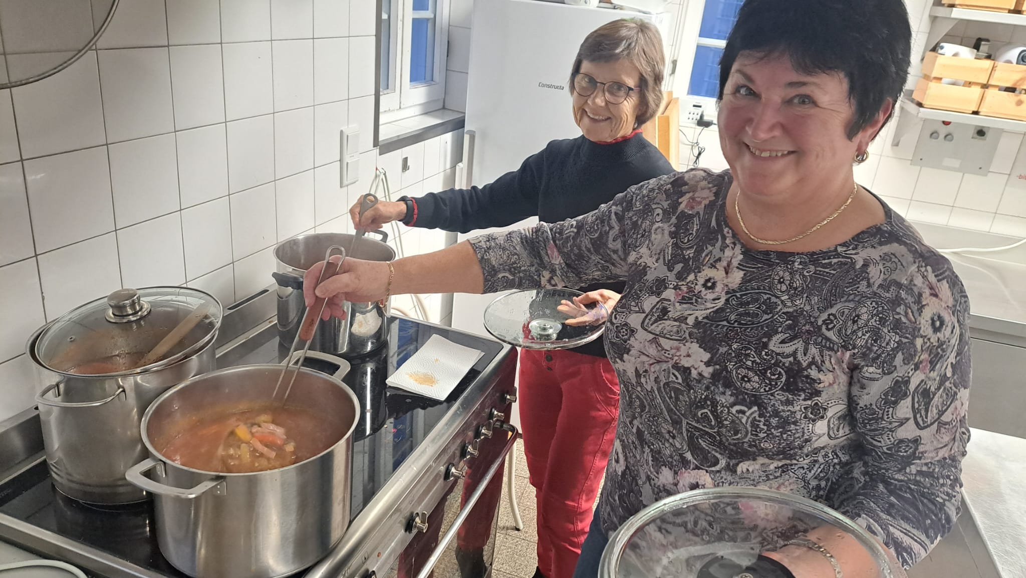 Generationshilfe Mörfelden-Walldorf. Wir helfen dort, wo Hilfe benötigt wird: beim Einkaufen, Arztbesuch, generationenübergreifendes Lernen, Hausaufgabenhilfe ...